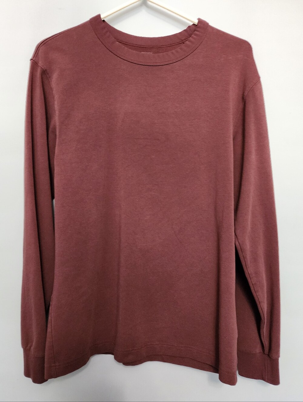 Uniqlo Men's Long-Sleeve Crewneck Sweater - Burgundy Size Small